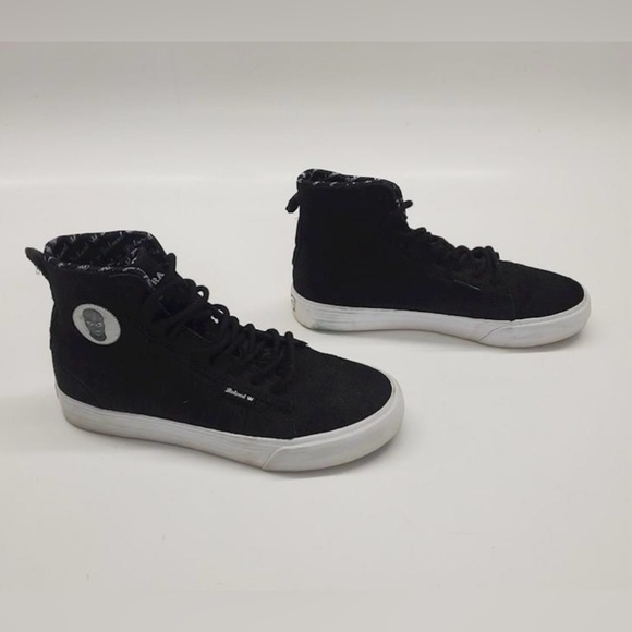 SUPRA Men's Badwood Belmont Black Suede High Top Sneakers are a size 7.